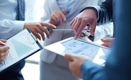 Kluczowe zalety digitalizacji dokumentacji dla dużych przedsiębiorstw