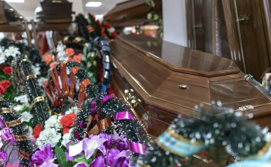 Tradycyjne i świeckie ceremonie pogrzebowe w ofercie w zakładzie