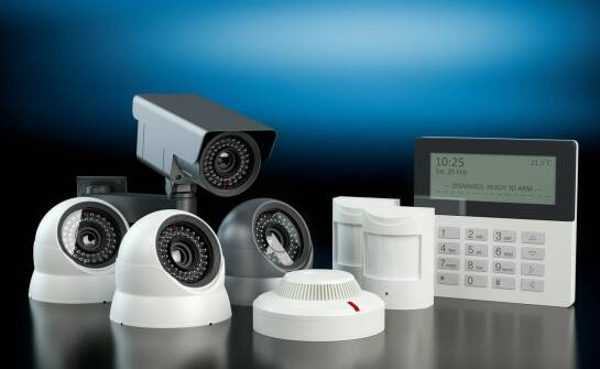 Jak teletechniczne systemy wspierają bezpieczeństwo w przestrzeniach publicznych?