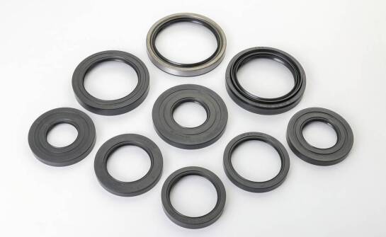 Wpływ materiałów stosowanych do produkcji gumowych uszczelek na ich trwałość