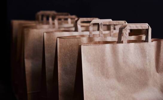 Jak dobrać odpowiednie rozmiary papierowych toreb premium do produktów?