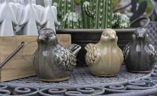 Jakie motywy polskich ptaków dominują w ceramice?