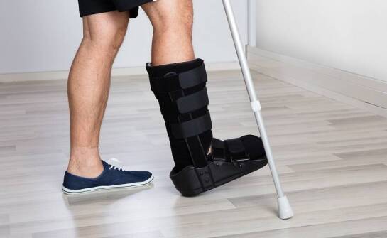Jakie kryteria określają dobór ortopedycznego zaopatrzenia?