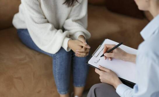 Psychologiczne aspekty radzenia sobie z życiowymi trudnościami