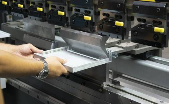 Zastosowanie maszyn do tampondruku w produkcji części do AGD: Przegląd korzyści