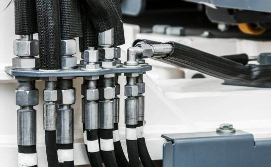 Jakie są kluczowe korzyści z używania węży do klimatyzacji w systemach przemysłowych?