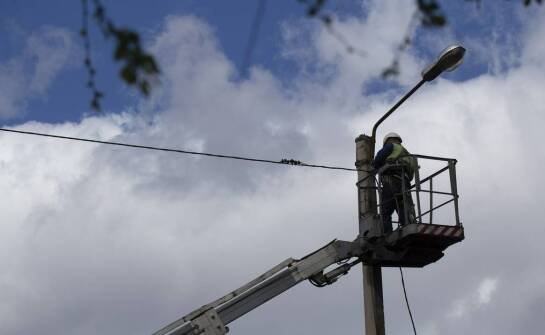 Skuteczność prac konserwacyjnych a podnośniki koszowe