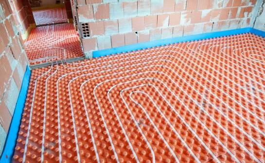 Montaż grzewczych mat w nowo budowanych i remontowanych obiektach