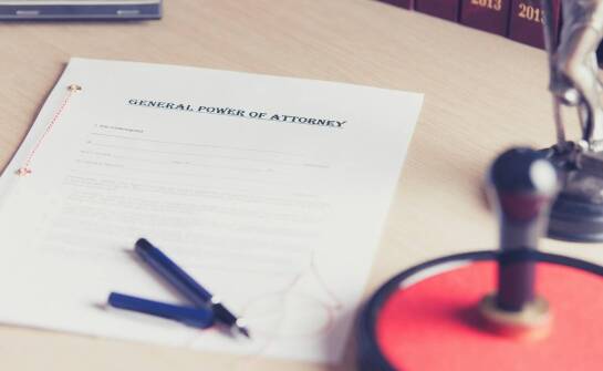 Sporządzanie pełnomocnictw: jak notariusz zapewnia prawną pewność?