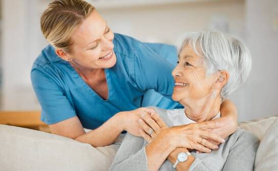 Opieka wytchnieniowa a emocjonalne potrzeby seniorów