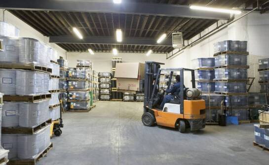 Wpływ zmian w progach Intrastat na logistykę i celne raportowanie