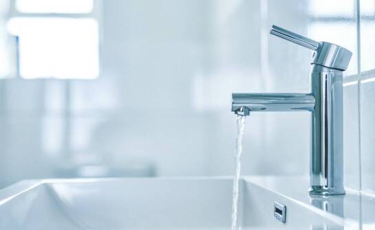 Kluczowe czynniki w wyborze armatury do łazienki.