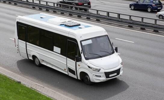 Jakie udogodnienia oferują nasze busy do wynajęcia na wycieczki firmowe?