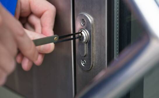 Co zrobić, gdy klucz złamie się w zamku? Rola profesjonalnej pomocy.