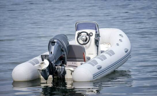 Jakie są najnowsze technologiczne innowacje w pontonach Quicksilver?