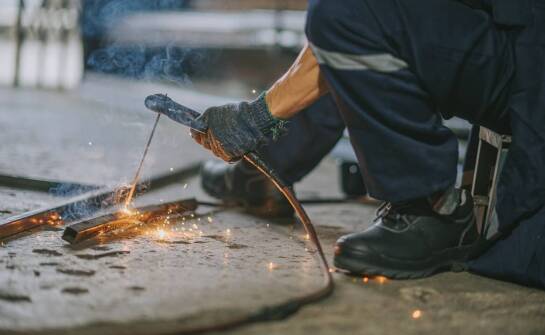 Jak lutospawanie wspiera tworzenie komponentów o precyzji wysokiej?