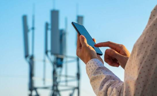 Jakie są dostępne opcje taryfowych planów dla komórkowych telefonów LTE w Łączanach?