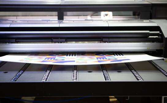 Dlaczego inwestycja w poligrafię jest kluczowa dla skutecznej reklamy?