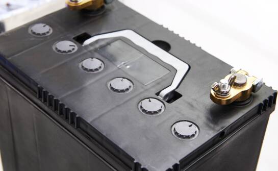 Najczęstsze przyczyny awarii akumulatorów i jak im zapobiegać.