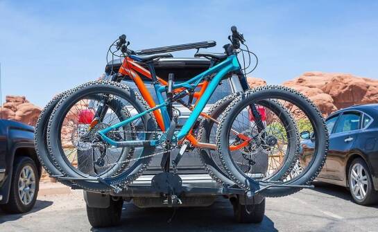 Jakie trendy panują w projektowaniu bagażników na hak dla trzech rowerów?