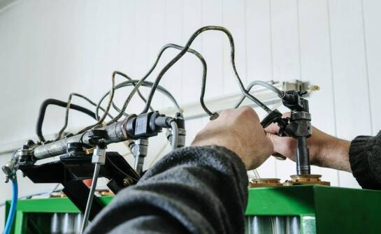 Zastosowanie innowacyjnych rozwiązań w regeneracji hydraulicznego sprzętu