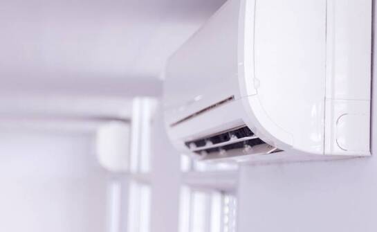 Klimatyzatory w jednorodzinnych domach – zalety instalacji