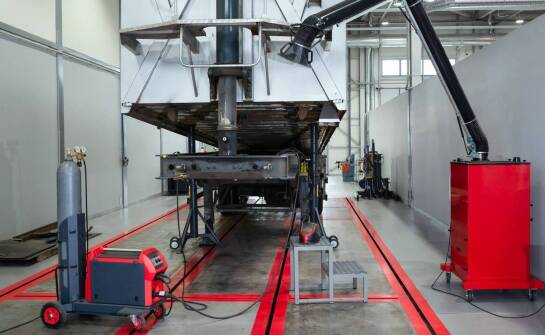 Wpływ efektywnych ramion odciągowych na jakość powietrza w miejscu pracy