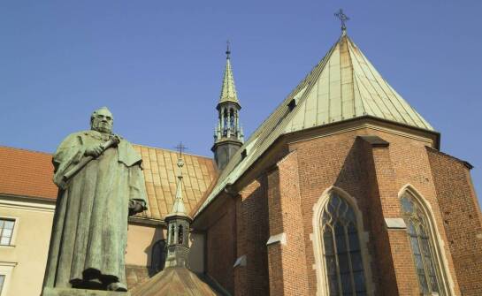 Sakralne rzeźby z brązu: jakie emocje mogą wywoływać?