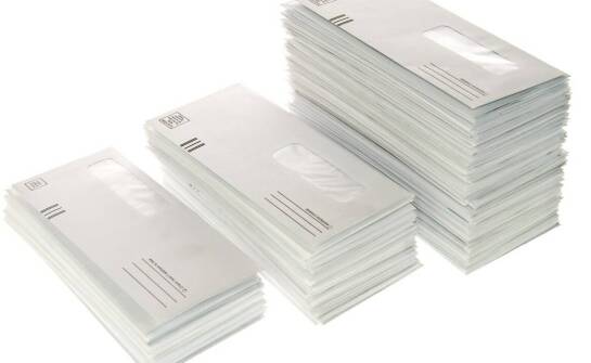 Dlaczego warto wybierać niestandardowe koperty dla ważnych przesyłek?