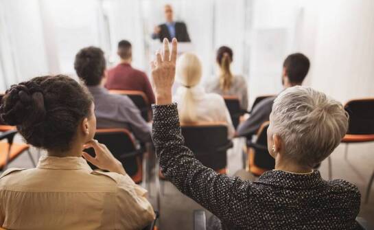 Organizacja spotkań wspólnoty mieszkaniowej przez zarządcę – korzyści i wyzwania