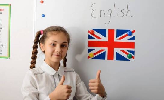 Zajęcia z angielskiego w Sulejówku: kluczowe korzyści dla najmłodszych