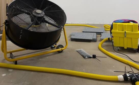 Jak osuszanie posadzek wpływa na trwałość budynku?