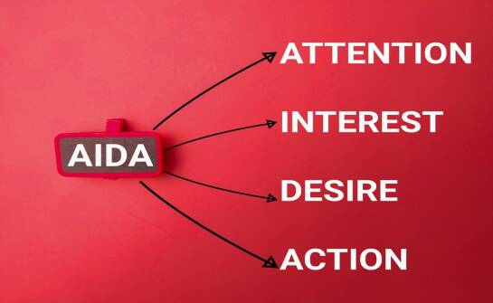 Atrakcyjne strategie przyciągania uwagi w marketingu treści Aspazja