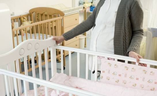 Łóżko dla dziecka — jak wybrać bezpieczne i wygodne rozwiązanie