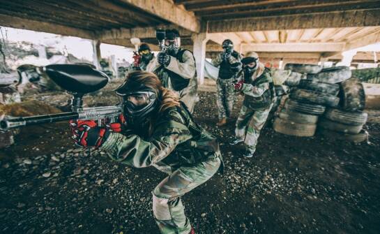 Paintball i łucznictwo mobilne — jak zorganizować event z dojazdem