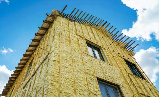 Bonie elewacyjne: estetyka i zastosowania w projektach budowlanych