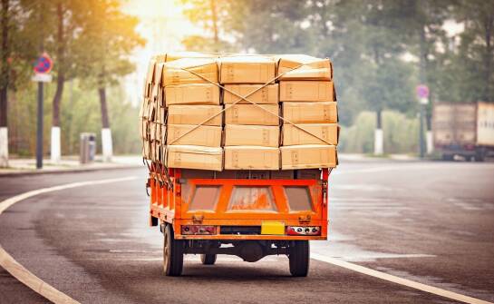 Transport i wnoszenie dużych gabarytów: efektywne metody i porady