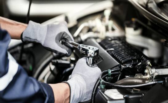 Serwis Mercedes — co warto wiedzieć o naprawach i przeglądach