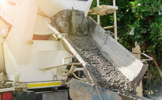 Produkcja mieszanki betonowej: kluczowe informacje i zastosowania