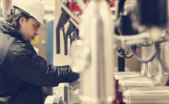 Optymalizacja procesów produkcyjnych: sposoby na większą efektywność