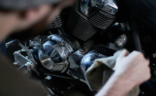 Części motocyklowe online: jak znaleźć najlepsze oferty i części szybko
