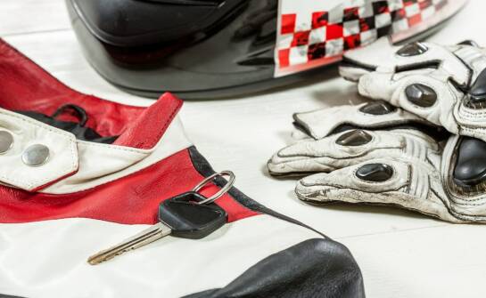 Crash pady Aprilii: jak zwiększają ochronę i styl motocykla