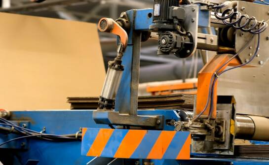 Budowa maszyn: kluczowe zagadnienia i trendy w przemyśle