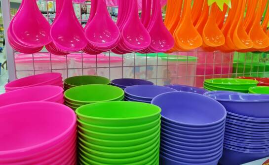 Silikonowe talerzyki dziecięce — zalety, bezpieczeństwo i praktyczne zastosowania