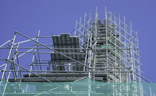 Rusztowania modułowe — kluczowe zalety i zastosowania przy pracy na wysokości