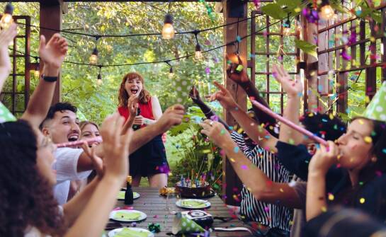 Organizacja imprezy okolicznościowej: pomysły i inspiracje na udaną zabawę