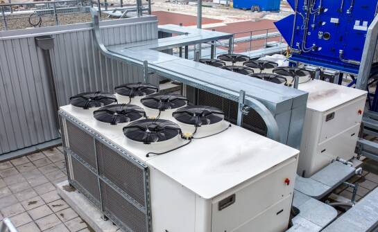 Budowa chłodni i mroźni — kluczowe etapy i rozwiązania techniczne