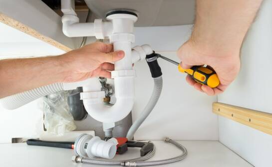 Usuwanie awarii hydraulicznych — szybkie metody i praktyczne porady