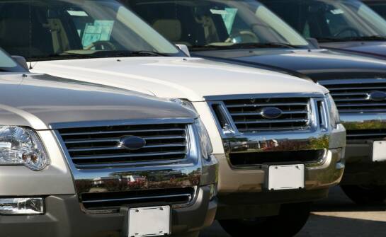 Pojazdy Ford Trucks — przegląd modeli, zastosowań i kluczowych cech