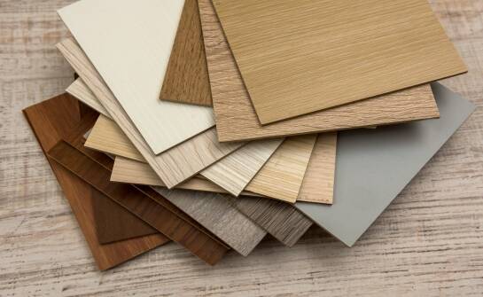 Laminaty HPL i okleiny — jak wybrać materiały do trwałych mebli